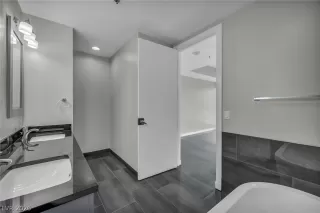 Photo #4: 2775189 Listing 