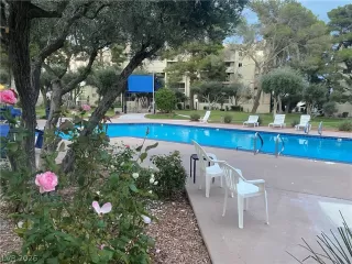 Photo #6: 2775238 Listing 