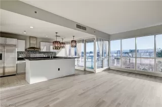 Photo #2: 2775262 Listing 