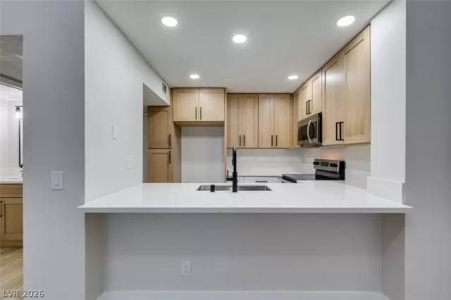 MLS: 2775300 Condo For Sale