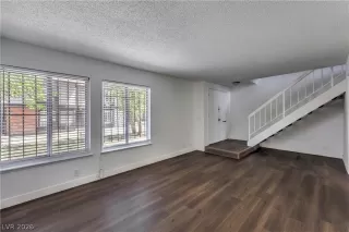 Photo #4: 2775316 Listing 