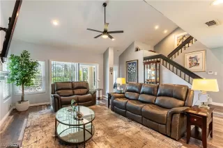 Photo #5: 2775341 Listing 