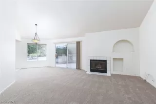 Photo #5: 2775377 Listing 