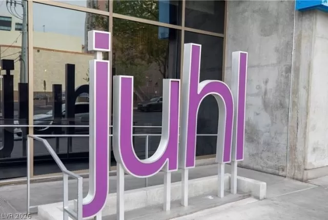 MLS: 2775391 Condo For Sale