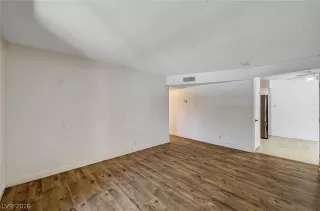 Photo #4: 2775476 Listing 