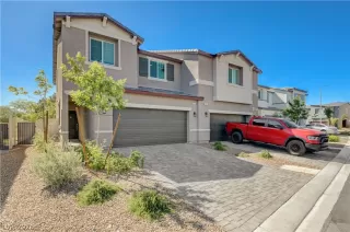 Photo #3: 2775501 Listing 