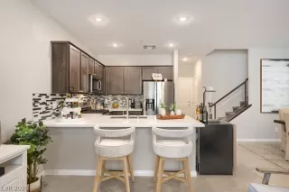 Photo #1: 2775550 Listing 