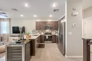 Photo #3: 2775550 Listing 