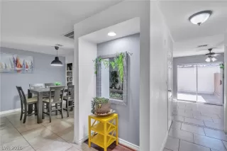 Photo #5: 2775590 Listing 