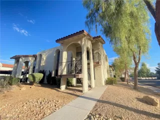 Photo #1: 2775596 Listing 