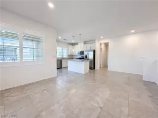 Photo #2: 2775599 Listing 