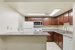 Photo #1: 2775616 Listing 