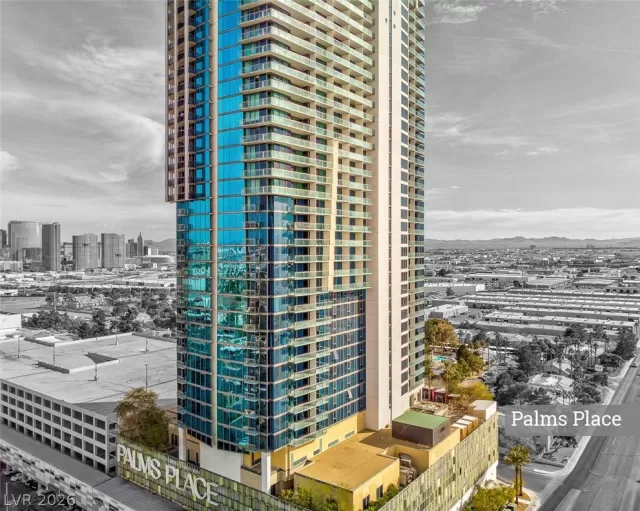 MLS: 2775712 Condo For Sale