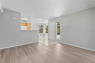 Photo #4: 2775793 Listing 