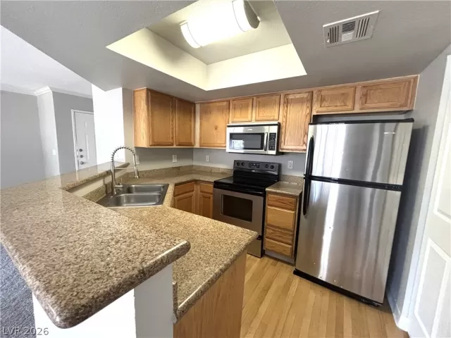 MLS: 2775805 Condo For Sale