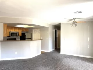 Photo #5: 2775805 Listing 