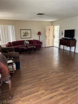 Photo #1: 2775837 Listing