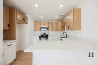 More Details about MLS # 2775840 : 6783 LEDGEWOOD DRIVE