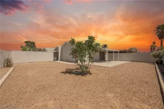 Photo #4: 2775840 Listing 