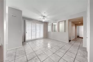 Photo #5: 2775866 Listing 