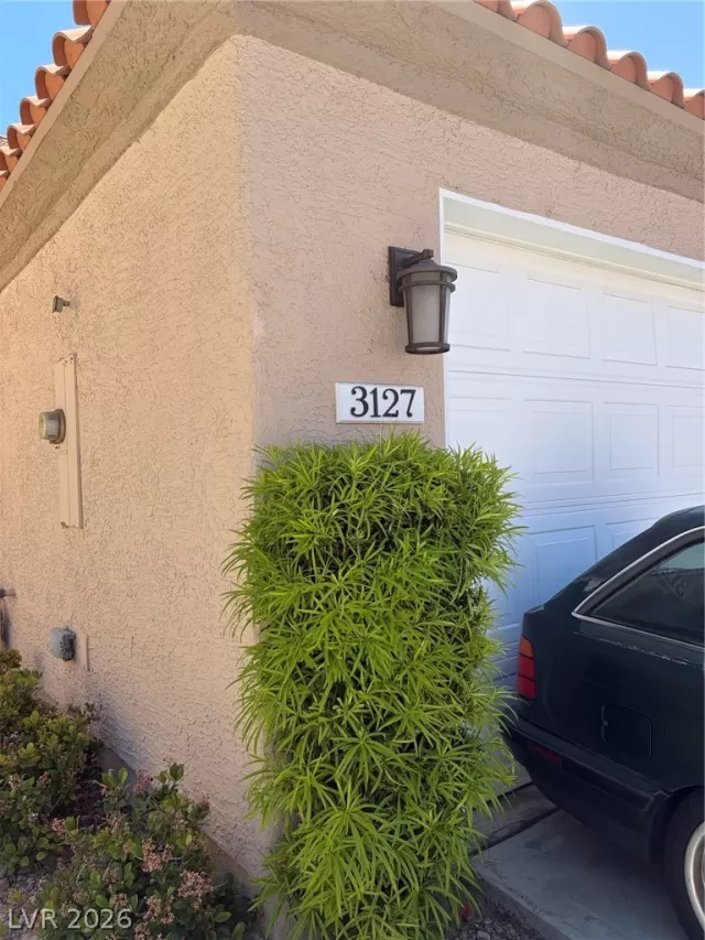 MLS: 2775896 Condo For Sale