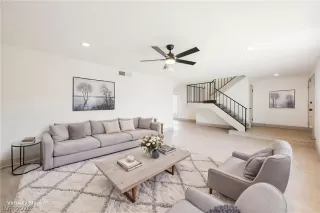 Photo #4: 2775902 Listing 