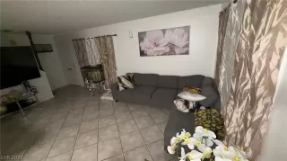 Photo #5: 2775910 Listing