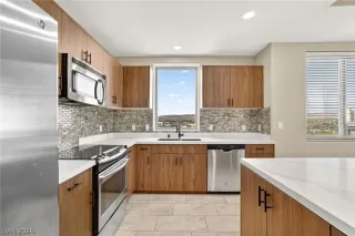 Photo #2: 2775924 Listing 