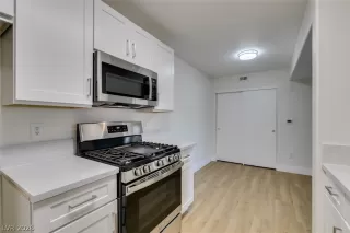 Photo #6: 2775930 Listing 