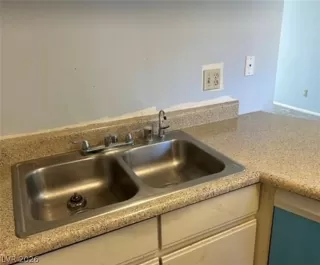 Photo #6: 2775937 Listing 