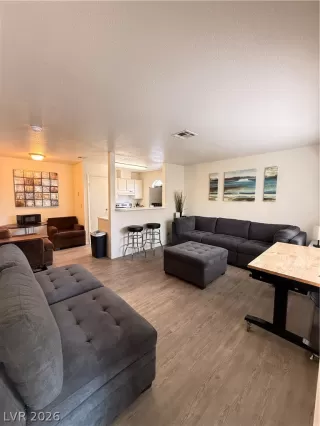 Photo #2: 2775981 Listing 