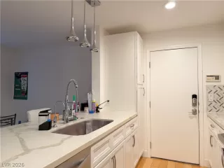 Photo #2: 2775988 Listing 