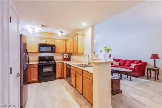 Photo #6: 2776032 Listing 