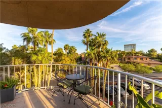 Photo #3: 2776077 Listing 