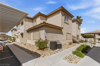 Photo #1: 2776081 Listing 