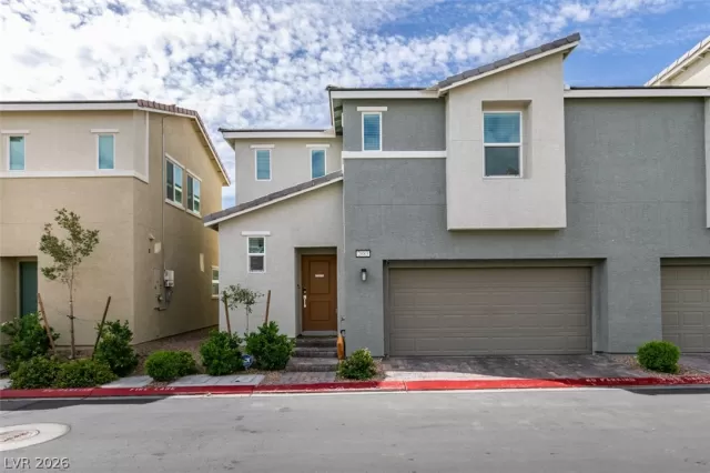 MLS: 2776082 Condo For Sale