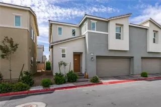 Photo #1: 2776082 Listing 