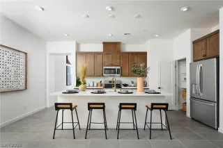 Photo #5: 2776104 Listing 