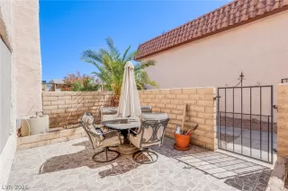 Photo #1: 2776115 Listing 