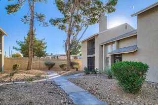 Photo #1: 2776118 Listing 