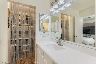 Photo #5: 2776118 Listing 