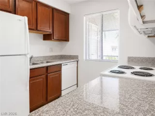 Photo #4: 2776122 Listing