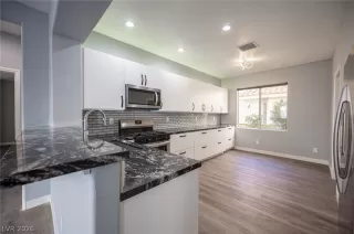 Photo #3: 2776146 Listing 