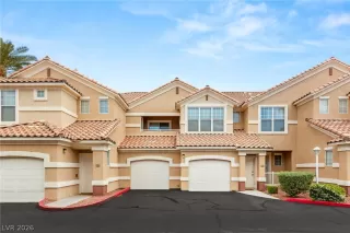 More Details about MLS # 2776174 : 5855 VALLEY DRIVE 1080