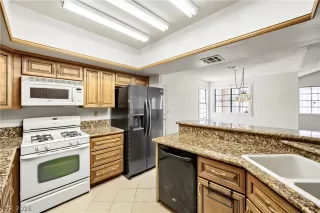 Photo #5: 2776185 Listing 