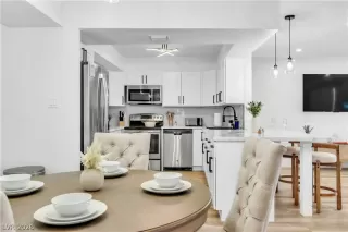 Photo #1: 2776267 Listing 