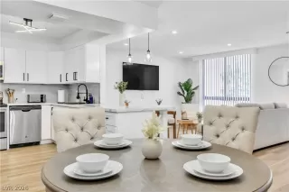 Photo #2: 2776267 Listing 