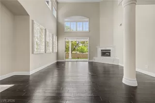 Photo #4: 2776348 Listing 