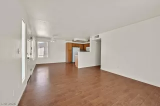 Photo #3: 2776369 Listing 