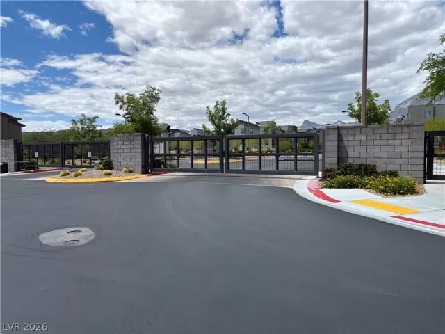MLS: 2776399 Condo For Sale